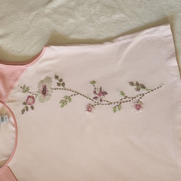 Liz Claiborne Sz L Drk Pink At Shoulders,Light Pink Body Wcascade Flowers - Picture 2 of 10